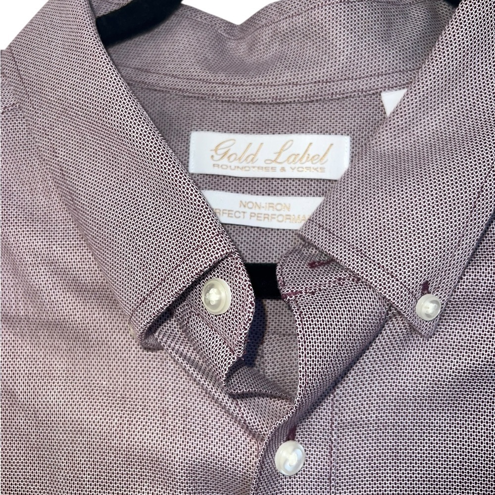 Roundtree & Yorke Men's Gold Label Button Down Shirt - Picture 6 of 6